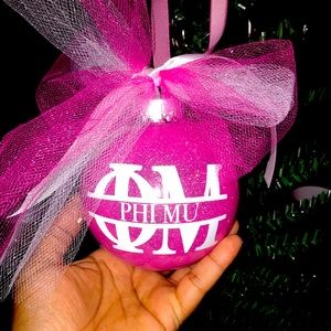 **Custom Christmas Ornaments ***